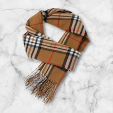 Load image into Gallery viewer, Fall in Love Scarf
