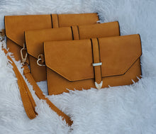 Load image into Gallery viewer, Yellow tone Wristlet
